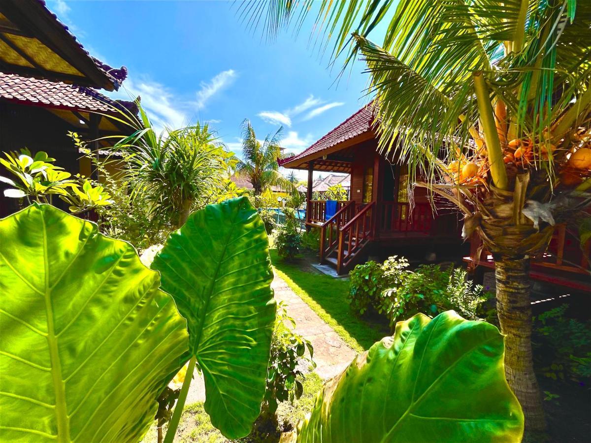 Lembongan Tropical Guesthouse Exterior photo